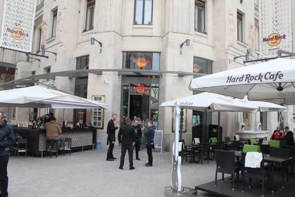 Hard Rock Cafe with great location in Budapest